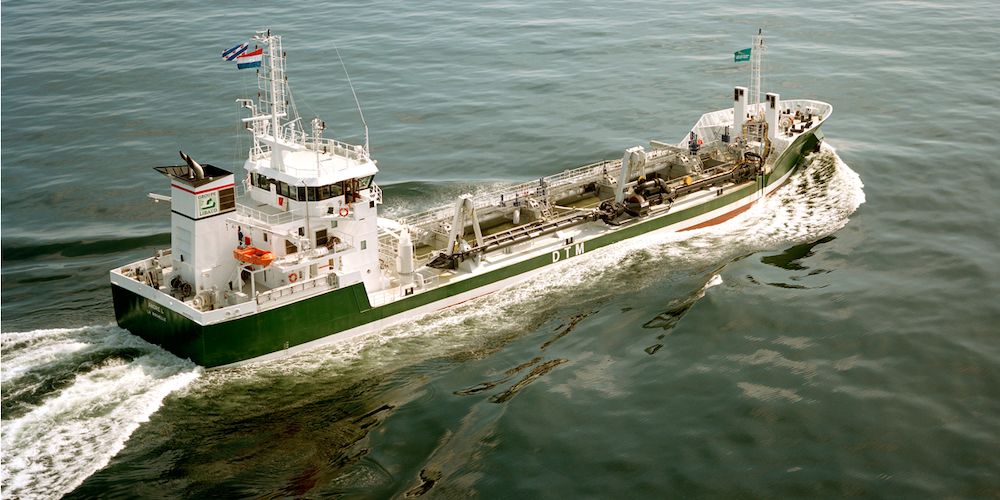 荷蘭造船廠安裝高質(zhì)量空氣除霧器，保護(hù)船舶機(jī)艙管道絕對(duì)干燥